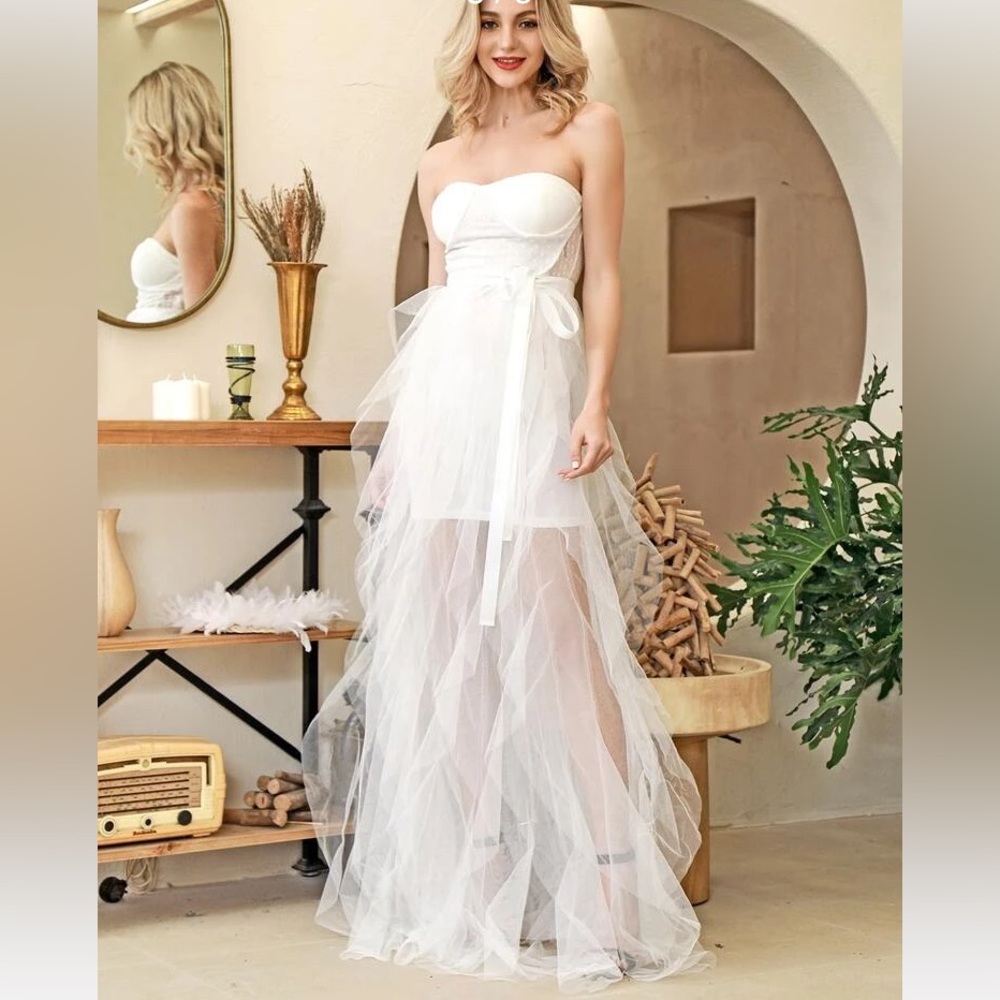 Love & Lemonade Layered Ruffle Mesh Wedding Dress